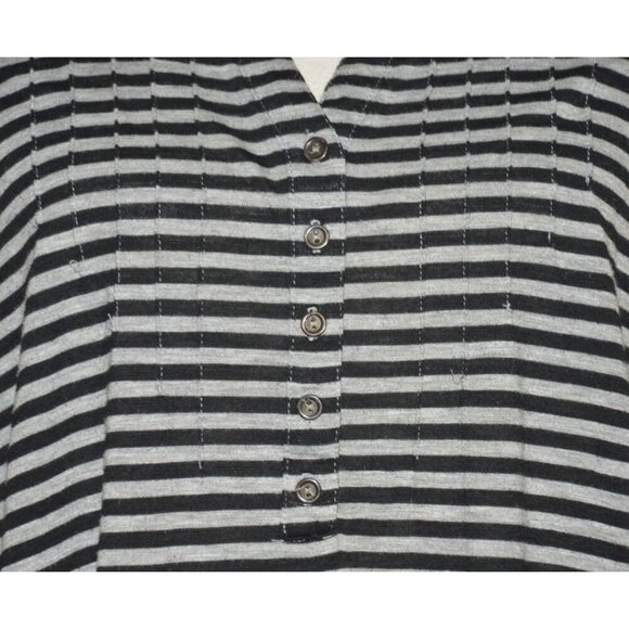 Vintage Faded Glory Women's Gray Striped V-Neck Blouse 4X Long Roll Tab Sleeves - Picture 3 of 12